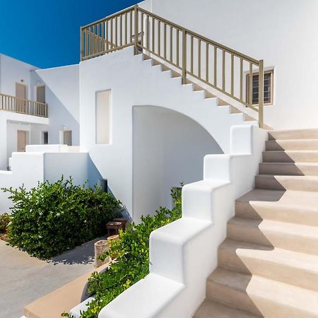 Milia Gi Suites Pollonia Exterior photo