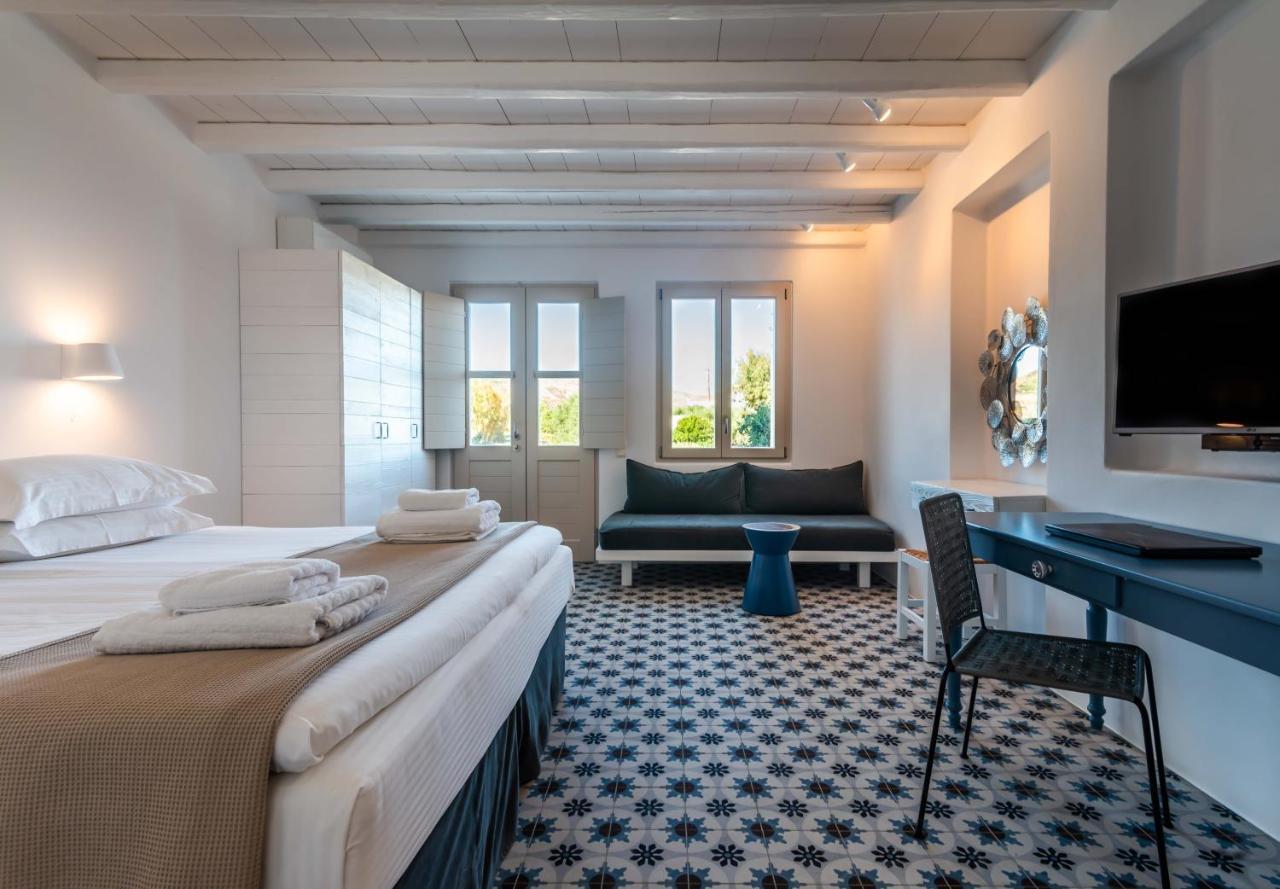 Milia Gi Suites Pollonia Exterior photo